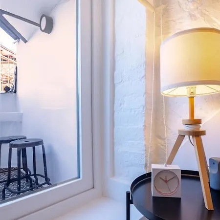 Διαμέρισμα Vibrant Flat 5 Minutes Walk To Istiklal In Beyoglu *